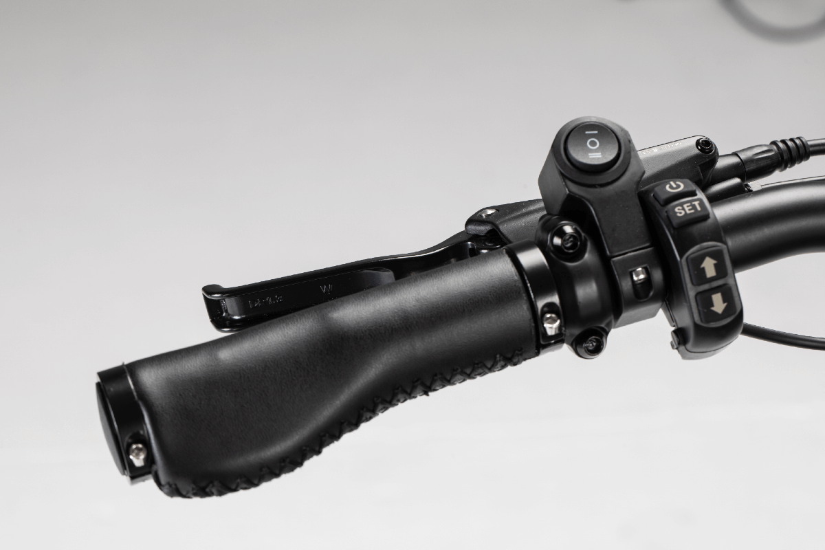 Revi Bikes Cheetah PLUS Café Racer 750W 48V Fat Tire  Cruiser Electric Bike