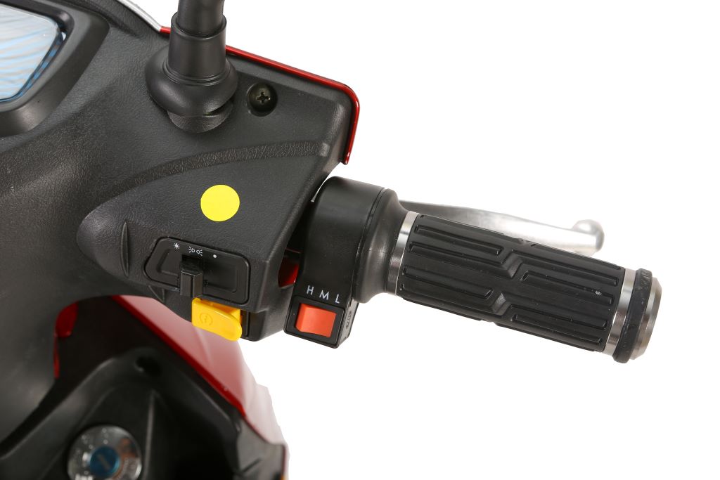 X-Treme Cabo 600 W Cruiser Elite Max 60 Volt Electric Scooter - Red - Signal Light Switch - Starter